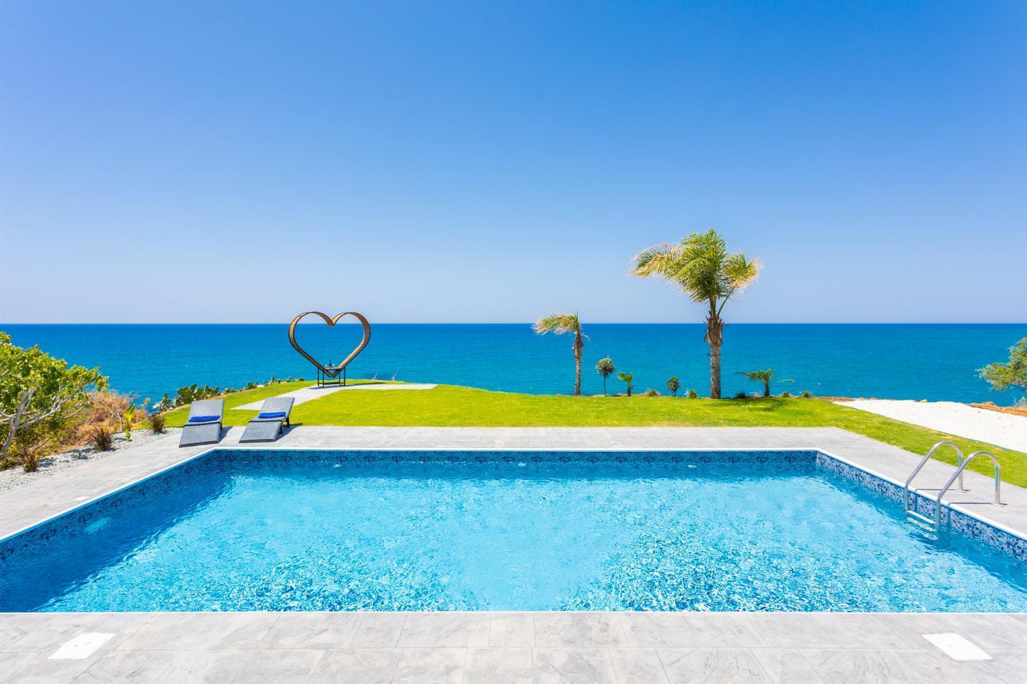 פומוס Villa Beach Heaven מראה חיצוני תמונה